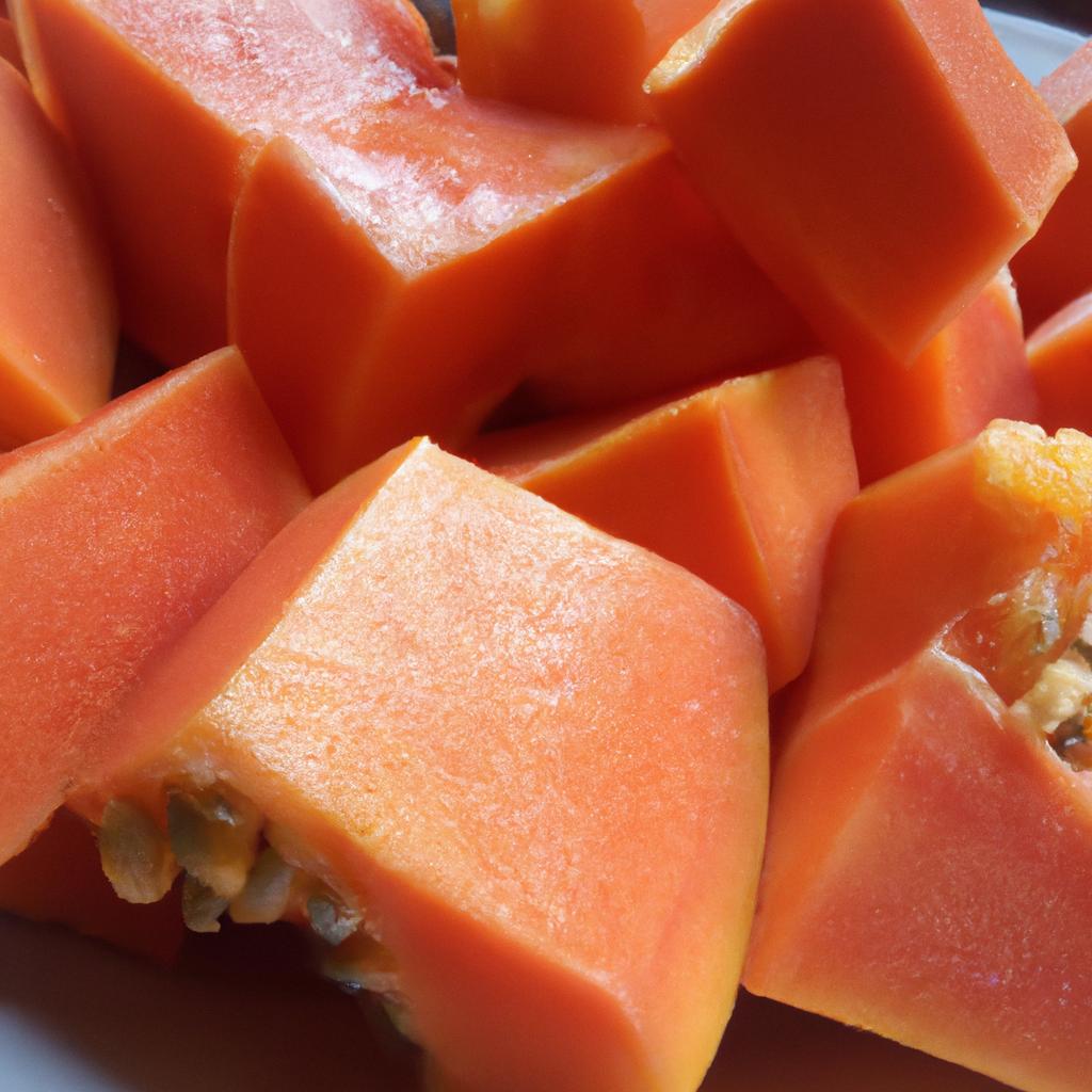 Discover the health benefits of papaya for weight loss with every bite.